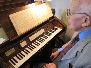 the organ in close up!