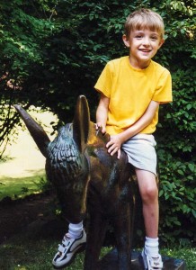 James strikes the same pose that David had so many years before, James is 8